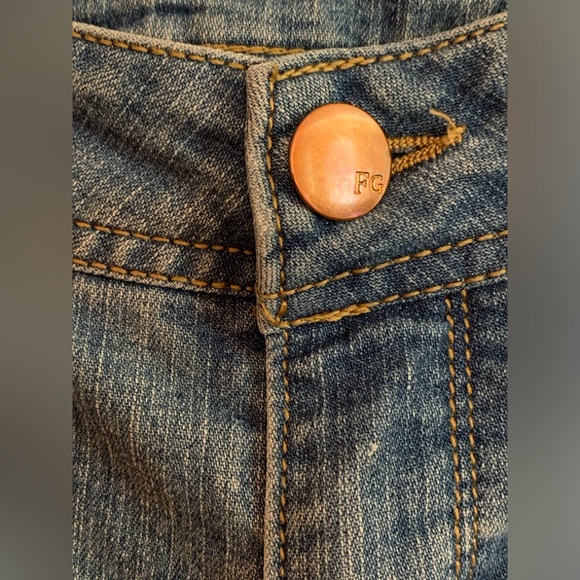 Faded Glory Jean Shorts - Picture 2 of 16